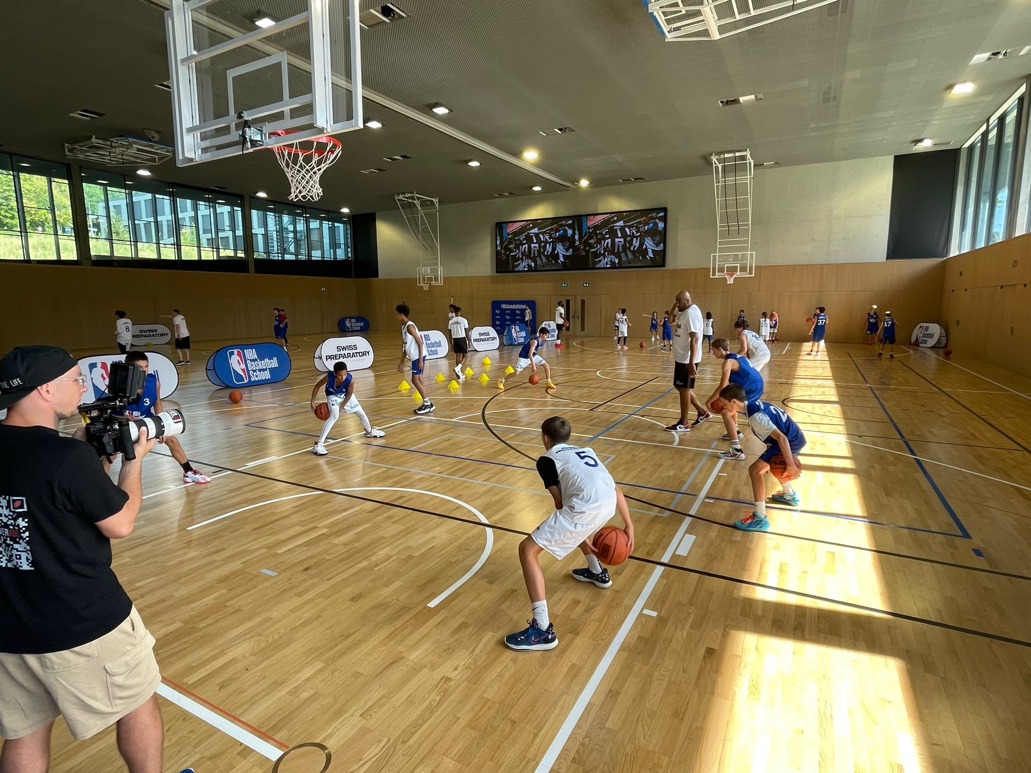 https://dlangbasketball.ch/wp-content/uploads/2025/01/WhatsApp-Image-2023-09-12-at-3.44.35-PM.jpeg