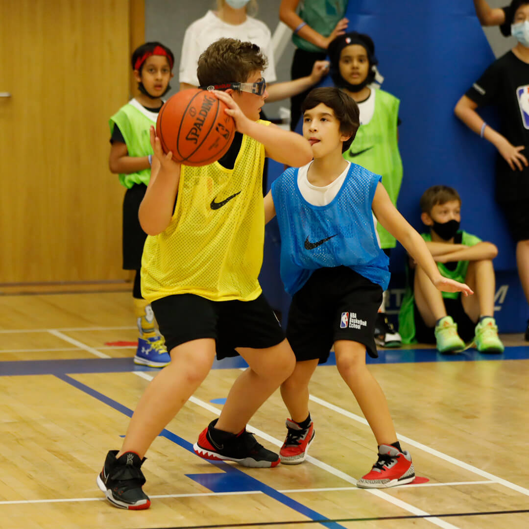 https://dlangbasketball.ch/wp-content/uploads/2025/03/basketball-action.jpg